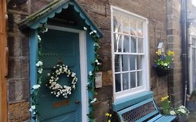 Darnholm Cottage
